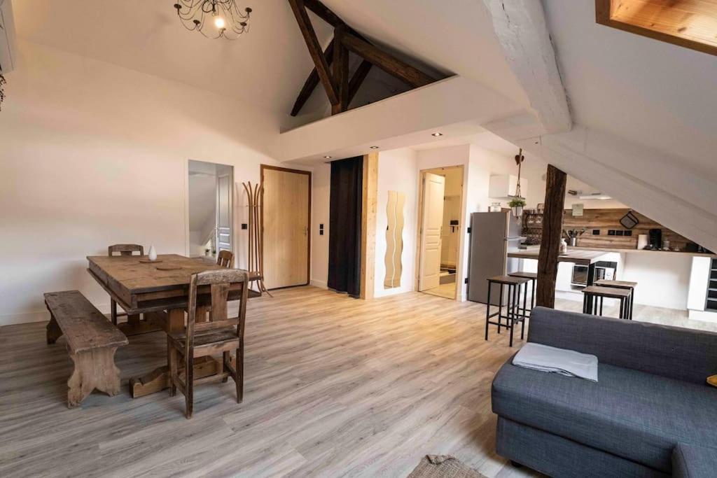 Apartamento Cocon Sous Les Toits Albertville Exterior foto