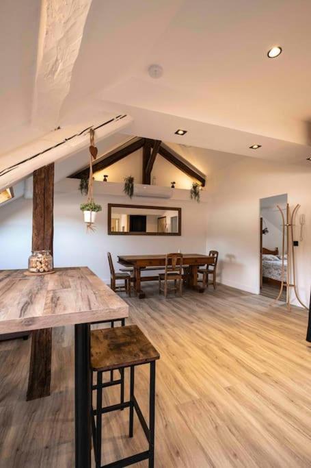 Apartamento Cocon Sous Les Toits Albertville Exterior foto