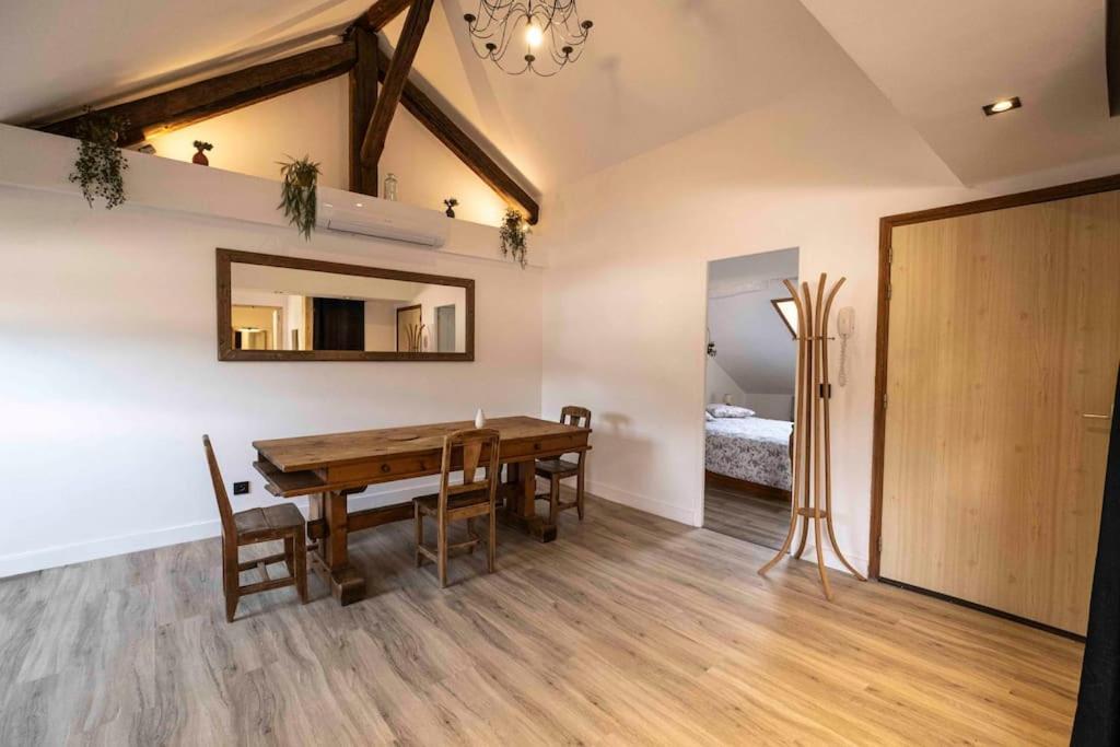 Apartamento Cocon Sous Les Toits Albertville Exterior foto