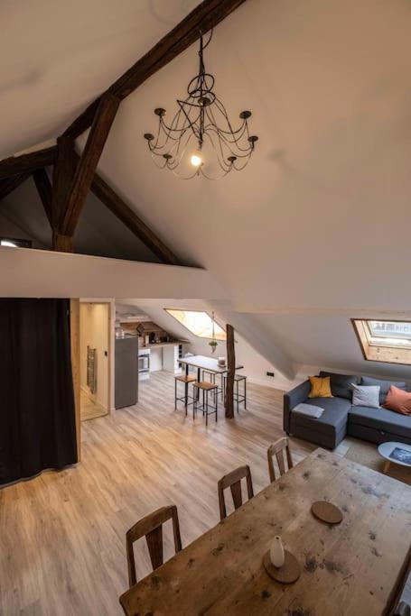 Apartamento Cocon Sous Les Toits Albertville Exterior foto