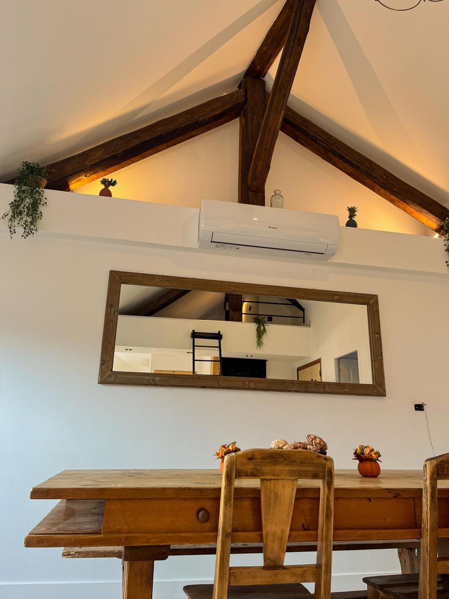 Apartamento Cocon Sous Les Toits Albertville Exterior foto