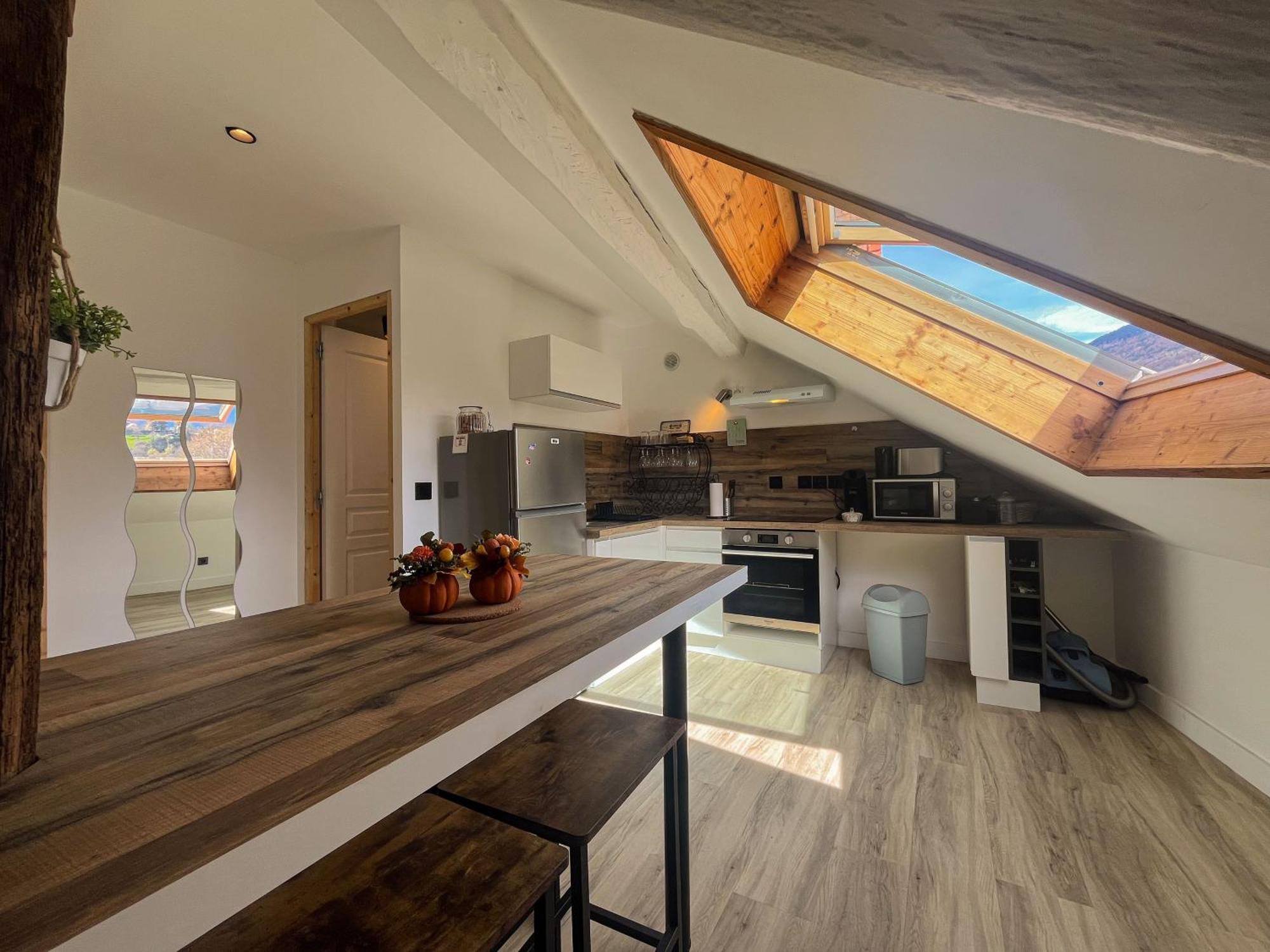 Apartamento Cocon Sous Les Toits Albertville Exterior foto